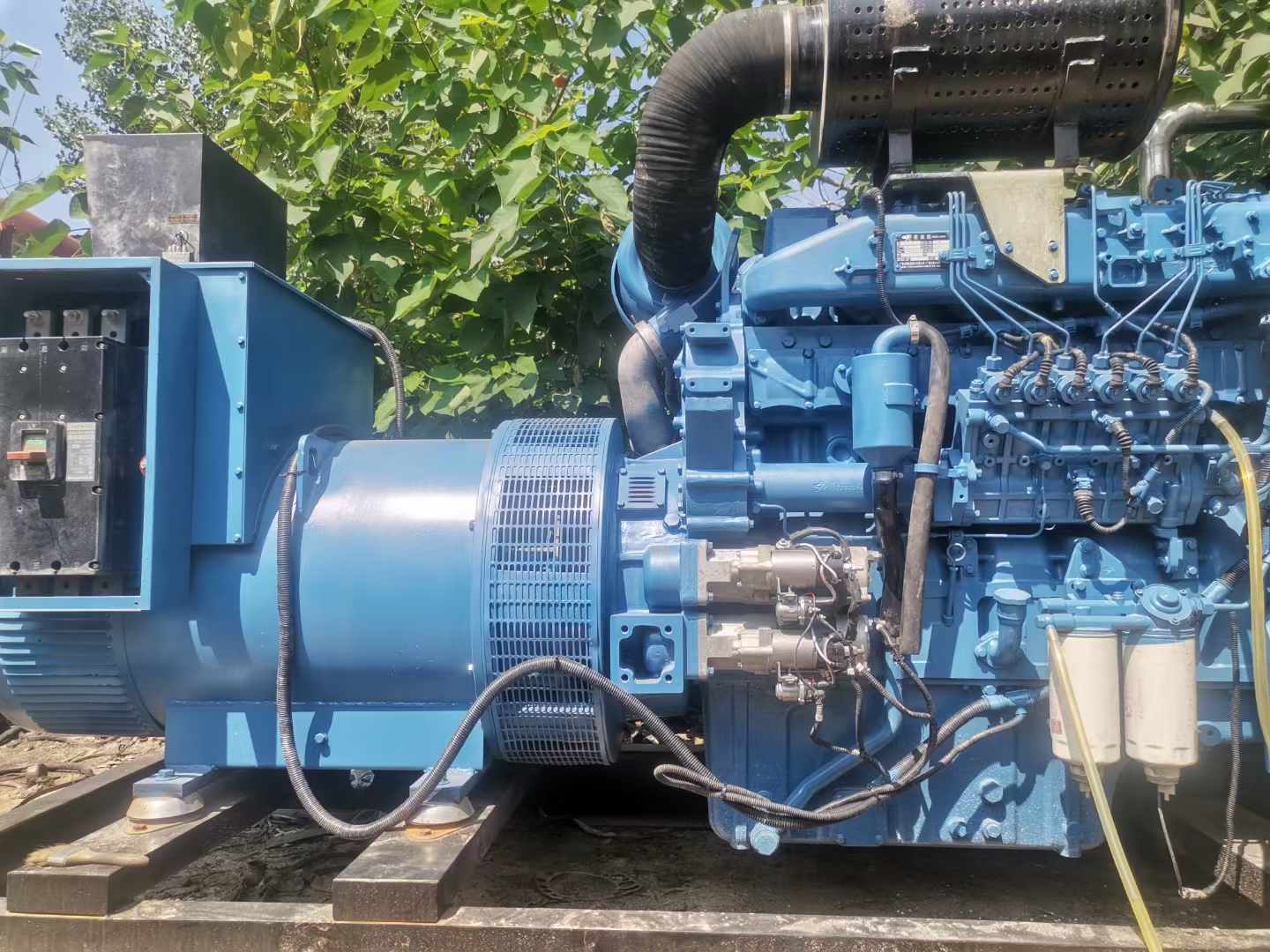 托克逊详细说明降低 800kW 柴油发电机输出电流波动的方法